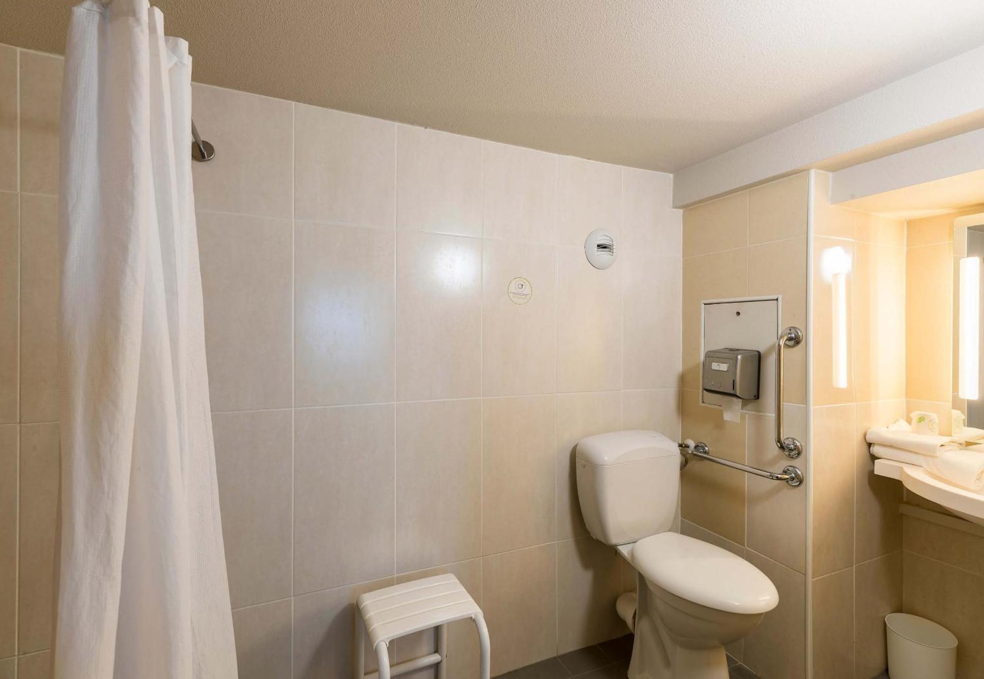 B&B Hotel Troyes Barberey ภายนอก รูปภาพ