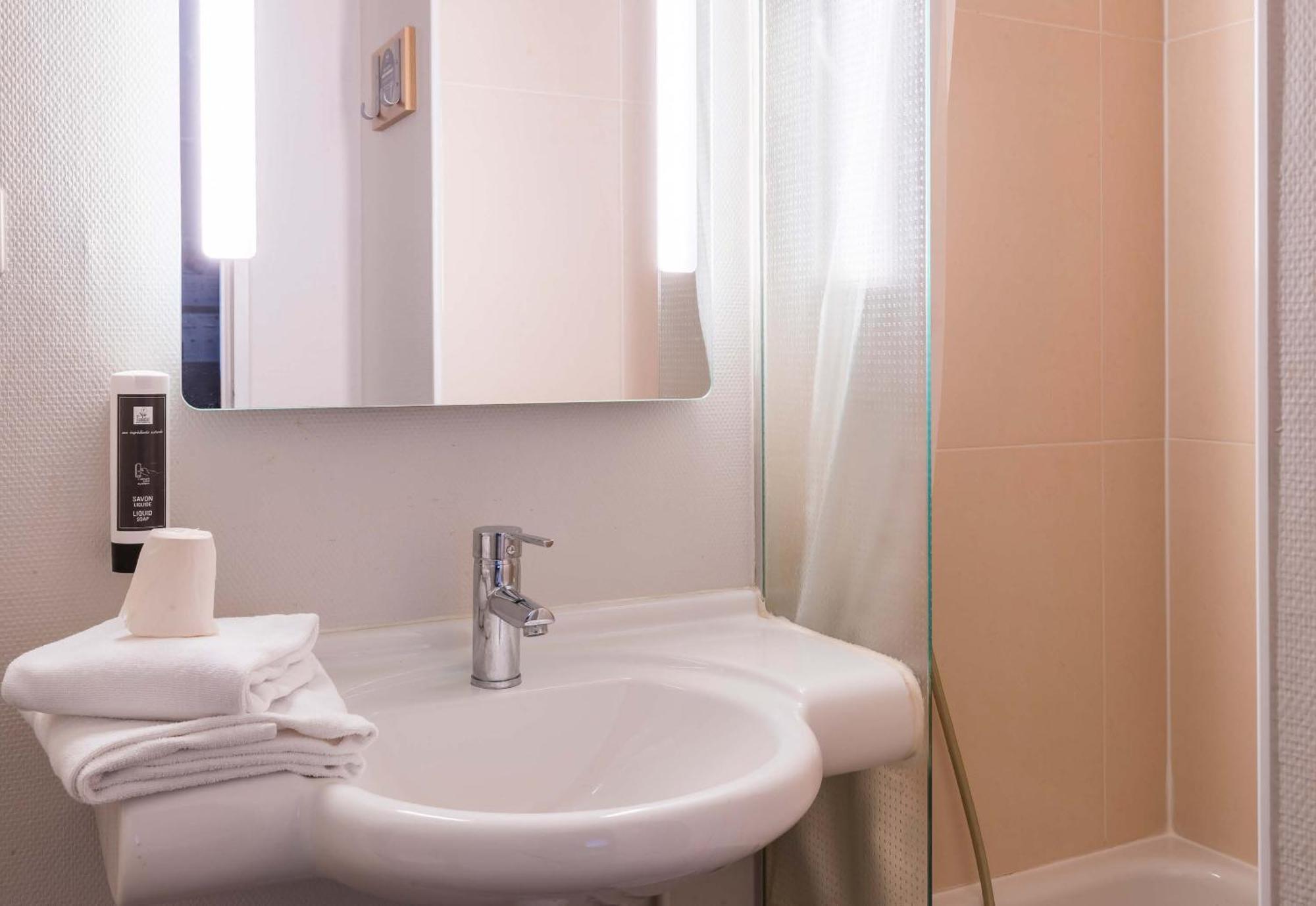 B&B Hotel Troyes Barberey ภายนอก รูปภาพ