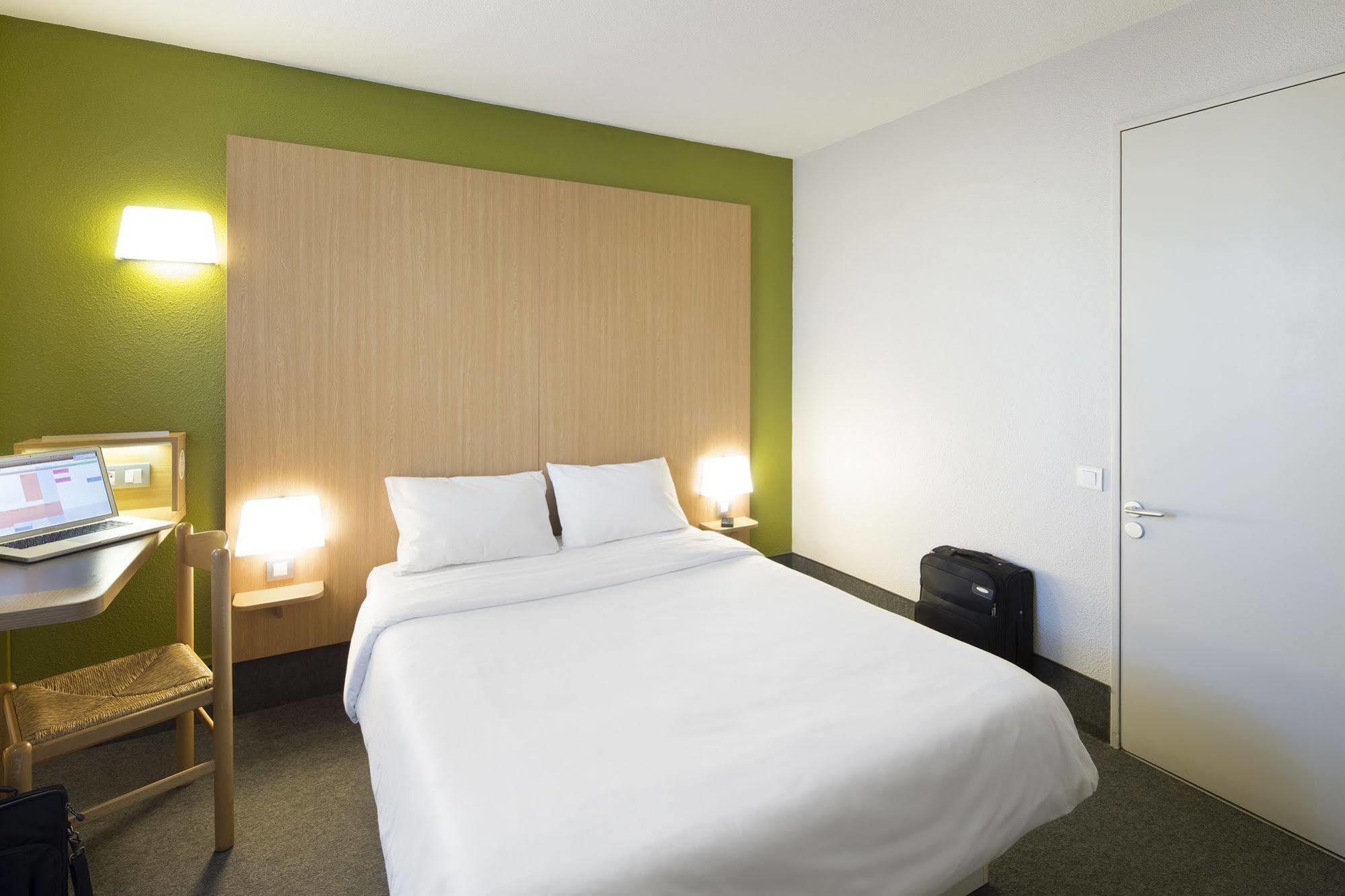 B&B Hotel Troyes Barberey ภายนอก รูปภาพ