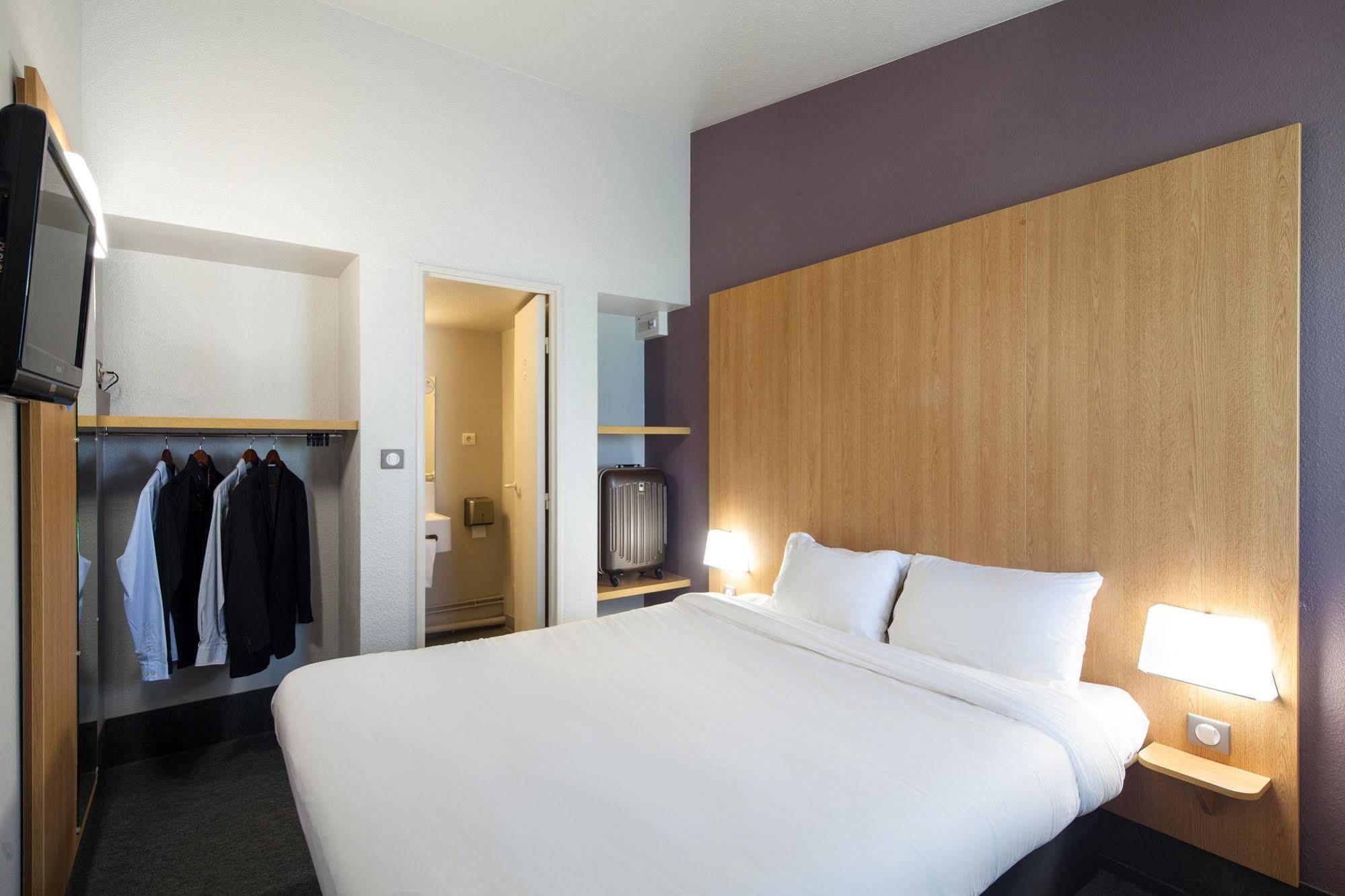 B&B Hotel Troyes Barberey ภายนอก รูปภาพ